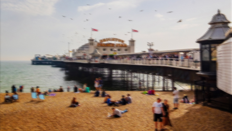Brighton Palace Pier as seen by someone with cataracts